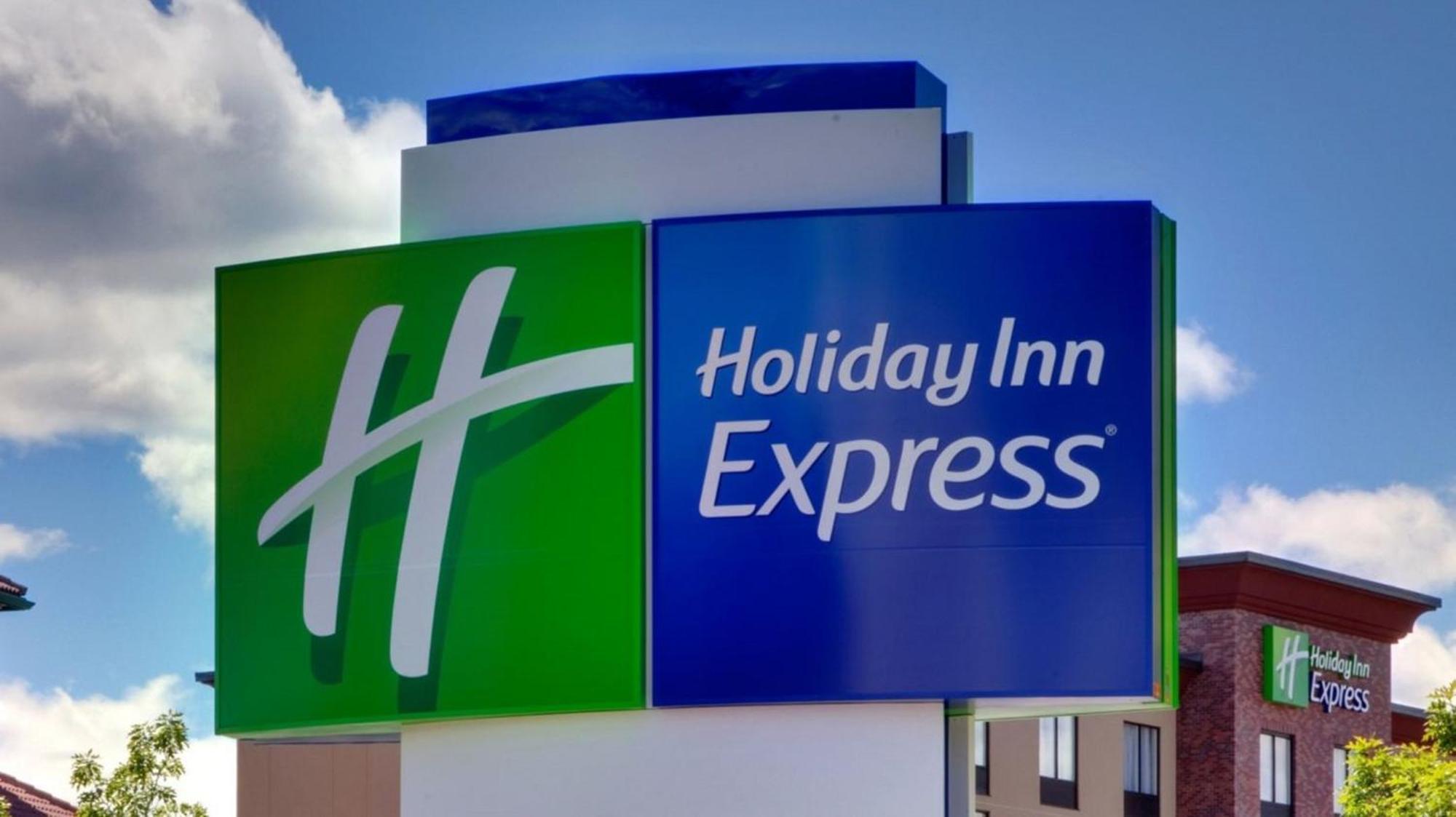 Holiday Inn Express & Suites Tumwater - Olympia By Ihg Exterior photo